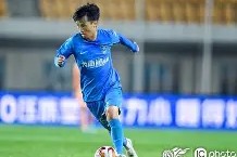满冠官网-立陶宛队主帅对国家队未来比赛表示信心和期待(记者提问立陶宛球员因迎接孩子出生退赛 引教练不满)