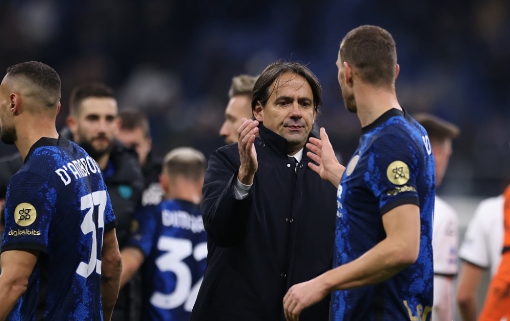 关于巴西豪取-大胜布拉姆施，登顶积分榜的信息