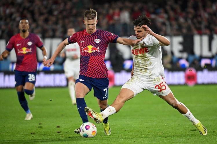 维罗纳客场战平,保级形势略显乐观 维罗纳客场战平,保级形势略显乐观